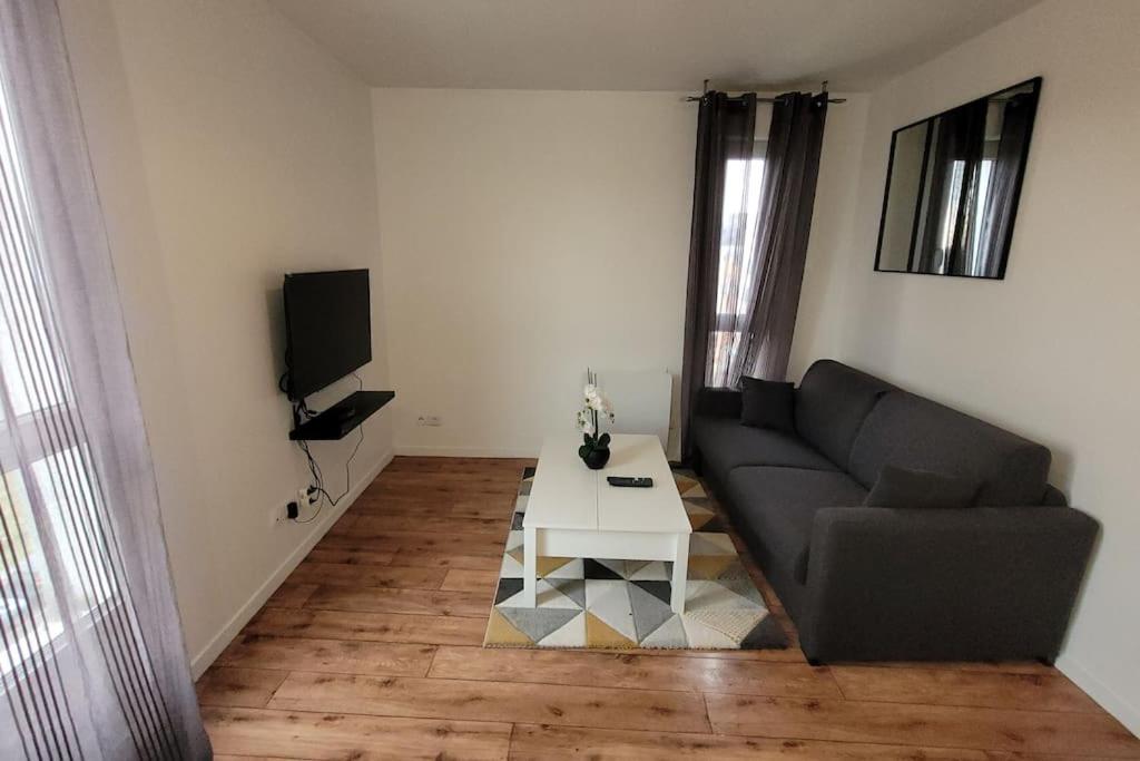 Logement Entier : Appartement Montevrain Bagian luar foto