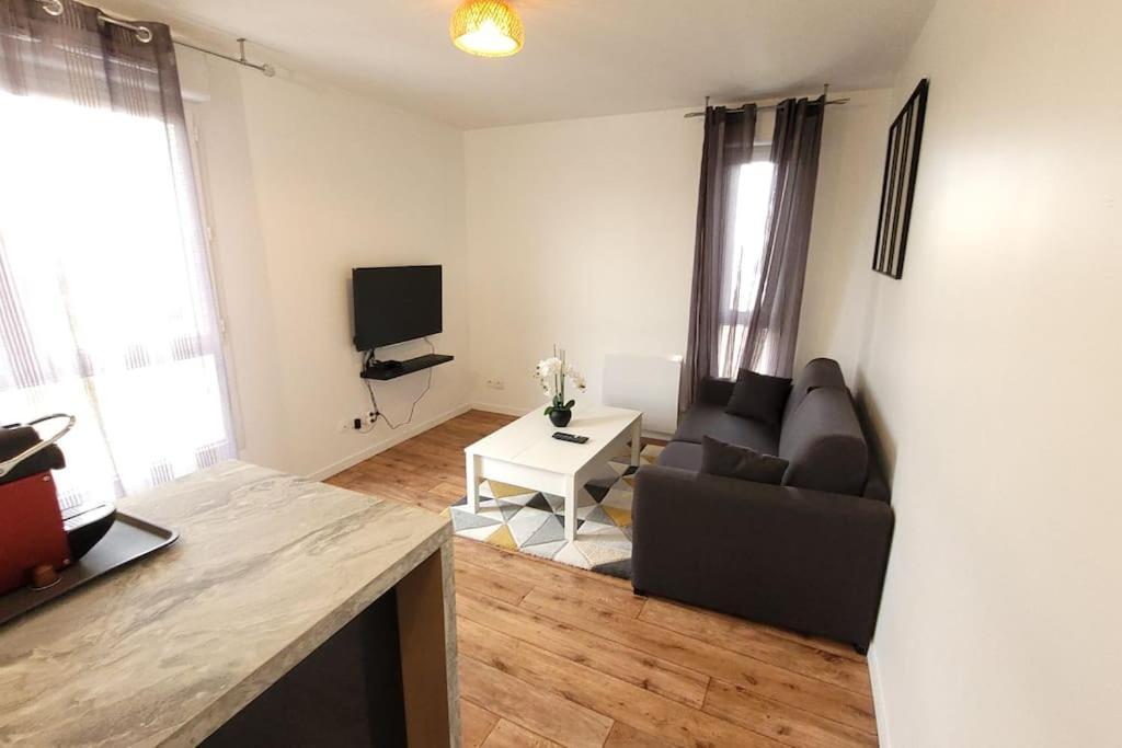 Logement Entier : Appartement Montevrain Bagian luar foto